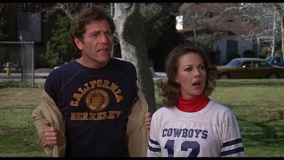 NWScrapbook's tweet photo. Natalie and George Segal in The Last Married Couple in America (1980). https://t.co/TgVUCG6aQs