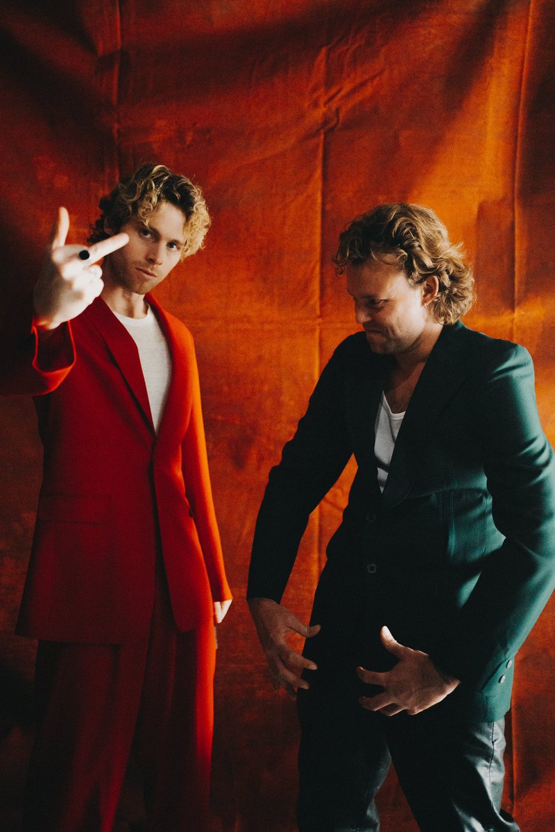 jadedomens's tweet photo. no, i can not/will not stop being obsessed with this 🥰🤩🥹🫶 #LGBT #Lashton #LukeHemmings #AshtonIrwin #Unstoppable #StrongLove @Luke5SOS @Ashton5SOS https://t.co/RuGlJ1HDAz