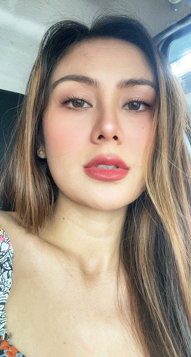 JoyceeLav tweet media