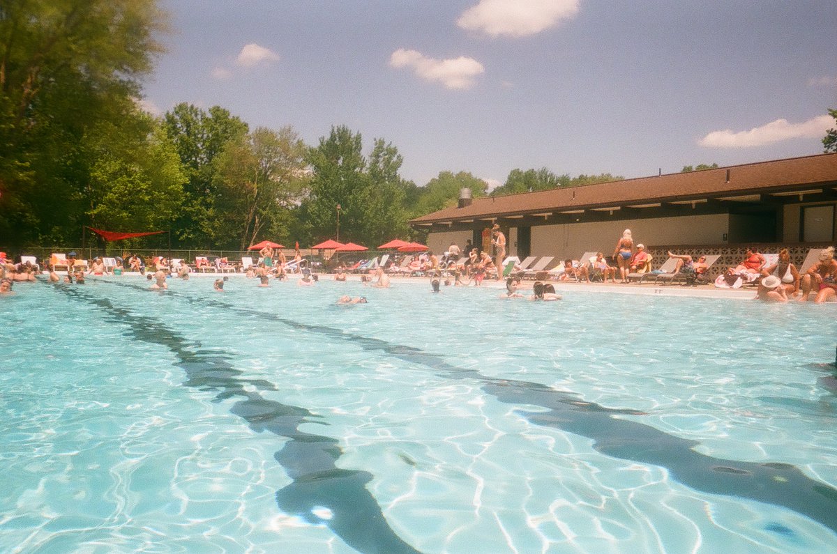 chef_katelyn's tweet photo. https://t.co/j1GvHaaxJz

not my 'normal' types of photos, but it's good to splash outside the lines sometimes #film #poolday #filmphotography https://t.co/ktc4JEhkqM