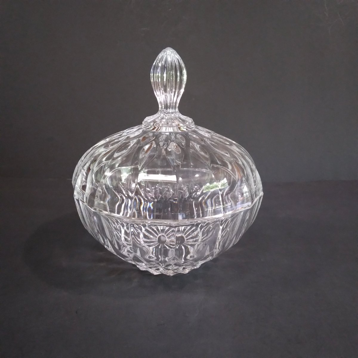 Today's featured listing in my #EtsyShop: Vintage Clear Glass Candy Dish, SO Pretty!  Click link to #Shop:  etsy.me/46W787s   #crystalcandydish  #shabbychicmotif #shabbychicdecor #mcmcandydish #Glass #NualasNiftyThrifties #Etsy #EtsyGifts #EtsyFinds