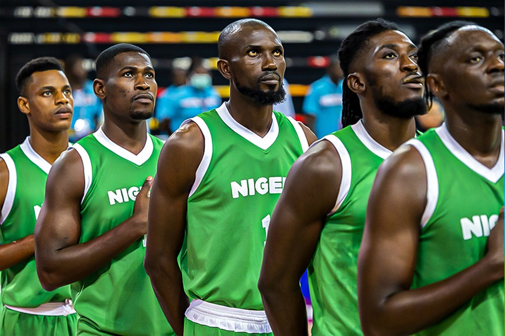After a delayed flight yesterday,  Nigeria men's Basketball team arrive the country at around 4am this morning, after a 2/4 Afrocan campaign. 

Welcome home champs. https://t.co/XjQFDTqwFb