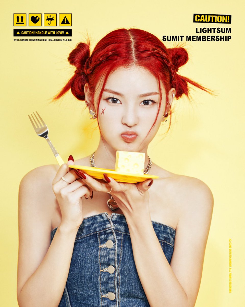 CUBE_LIGHTSUM's tweet photo. [⚠️] SUMIT MEMBERSHIP KIT 📦❔
<HANDLE WITH LOVE!> POSTER 🧀❕

✔ 판매처 : Weverse Shop https://t.co/BvhAoIRavj

#LIGHTSUM #라잇썸
#상아 #SANGAH
#HANDLE_WITH_LOVE https://t.co/oQ1Blpxi3o