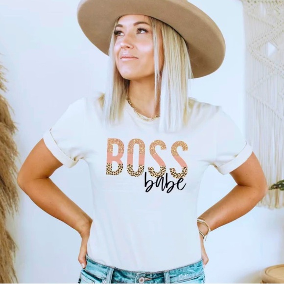GIessenLinda's tweet photo. So good I had to share! Check out all the items I'm loving on @Poshmarkapp from @Erica43507060 #poshmark #fashion #style #shopmycloset #talbots #sugarlips: https://t.co/Ny2PcXyGuA https://t.co/DqQFgAWBoS