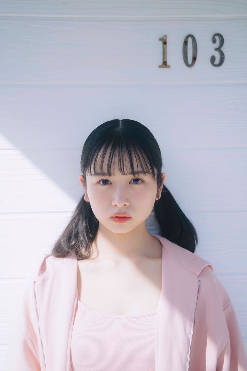 日向坂46上村ひなの1st写真集『そのままで』【公式】9月12日発売