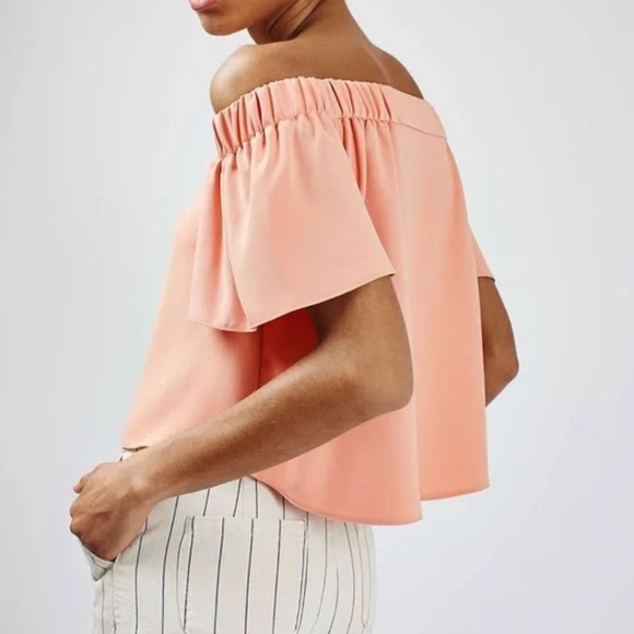 jaye_leon's tweet photo. So good I had to share! Check out all the items I'm loving on @Poshmarkapp #poshmark #fashion #style #shopmycloset #topshop #victorialeland #merona: https://t.co/khScHooNAF https://t.co/SXpSqtUd3J