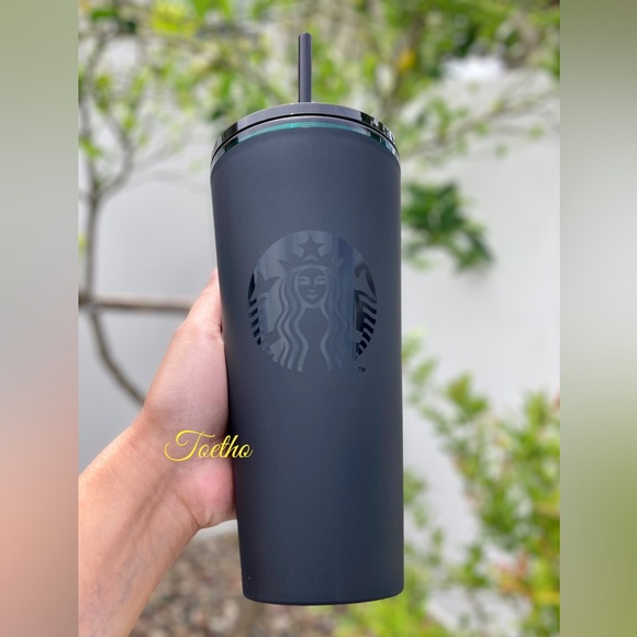 So good I had to share! Check out all the items I'm loving on <a href="/Poshmarkapp/">Poshmark</a> #poshmark #fashion #style #shopmycloset #laurenralphlauren #rachelrachelroy #starbucks: posh.mk/wBugqRmHwBb