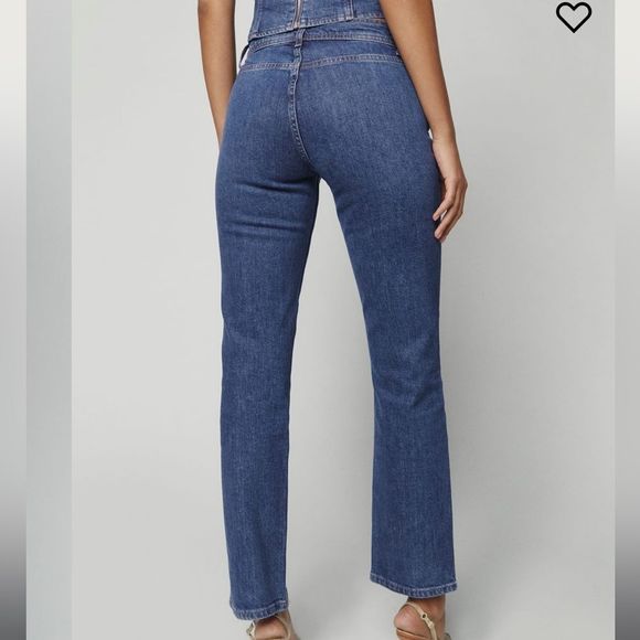 frugallery1's tweet photo. So good I had to share! Check out all the items I'm loving on @Poshmarkapp from @Vlada_Ruggiero @vane37closet #poshmark #fashion #style #shopmycloset #levis #agolde #reformation: https://t.co/NSNZSIvXuP https://t.co/Rmw3LyVevC