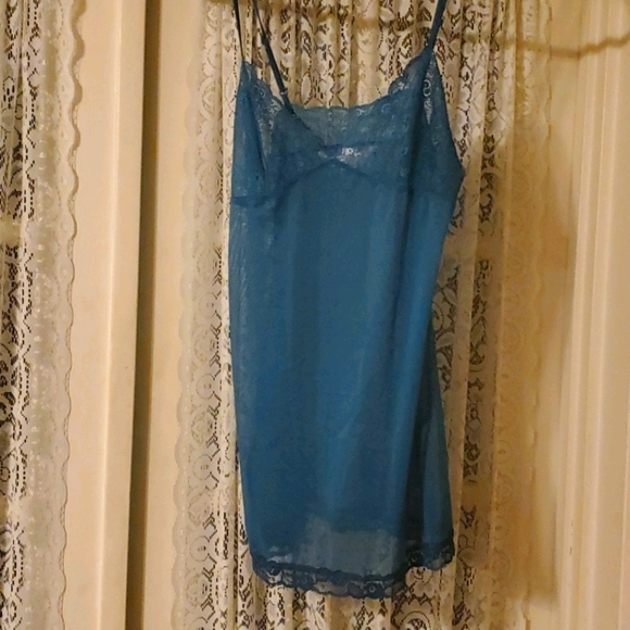 So good I had to share! Check out all the items I'm loving on <a href="/Poshmarkapp/">Poshmark</a> #poshmark #fashion #style #shopmycloset #victoriassecret: posh.mk/qIG1PGqHwBb