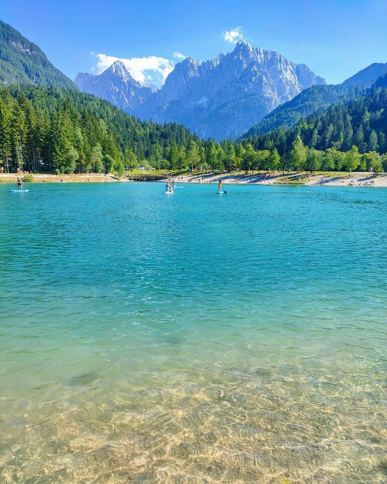 Jasna lake (700m), Julian Alps, Slovenia🇸🇮, instagram:📸Dalibor Pačić @DaliborPacic