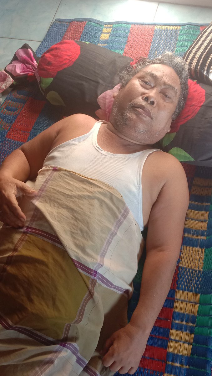 RSurenga's tweet photo. Mohon bantuannya pemerintah kepada bapak presiden maupun calon presiden anies baswedan, 
Ini kakek saya sudah mengalami stroke bertahun tahun tidak sembuh, sudah berobat tapi tidak sembuh-sembuh karena tidak mampu untuk berobat dengan biaya besar🙏
Jka dibantu ya Alhamdulillah 🙏 https://t.co/ONyXexEj3K