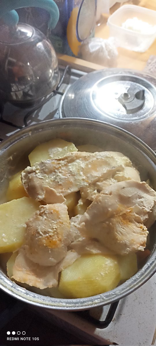 Pollito con papa a la crema!!! Un invento que salió de lujo #morfi #cocina