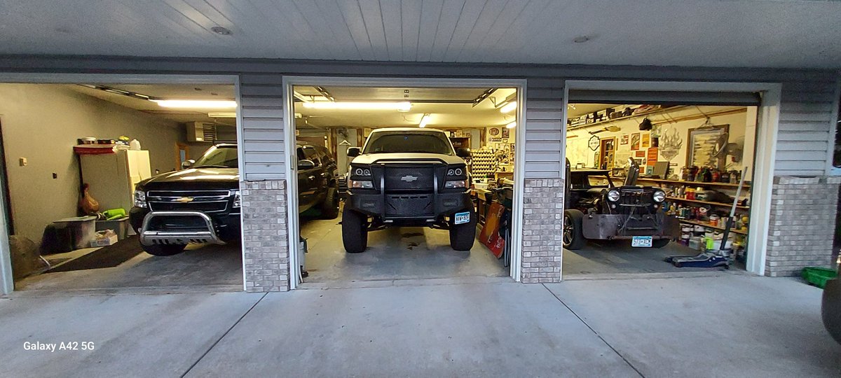 MN night with no mosquitoes is surreal!
#garagelife #flexnoflex