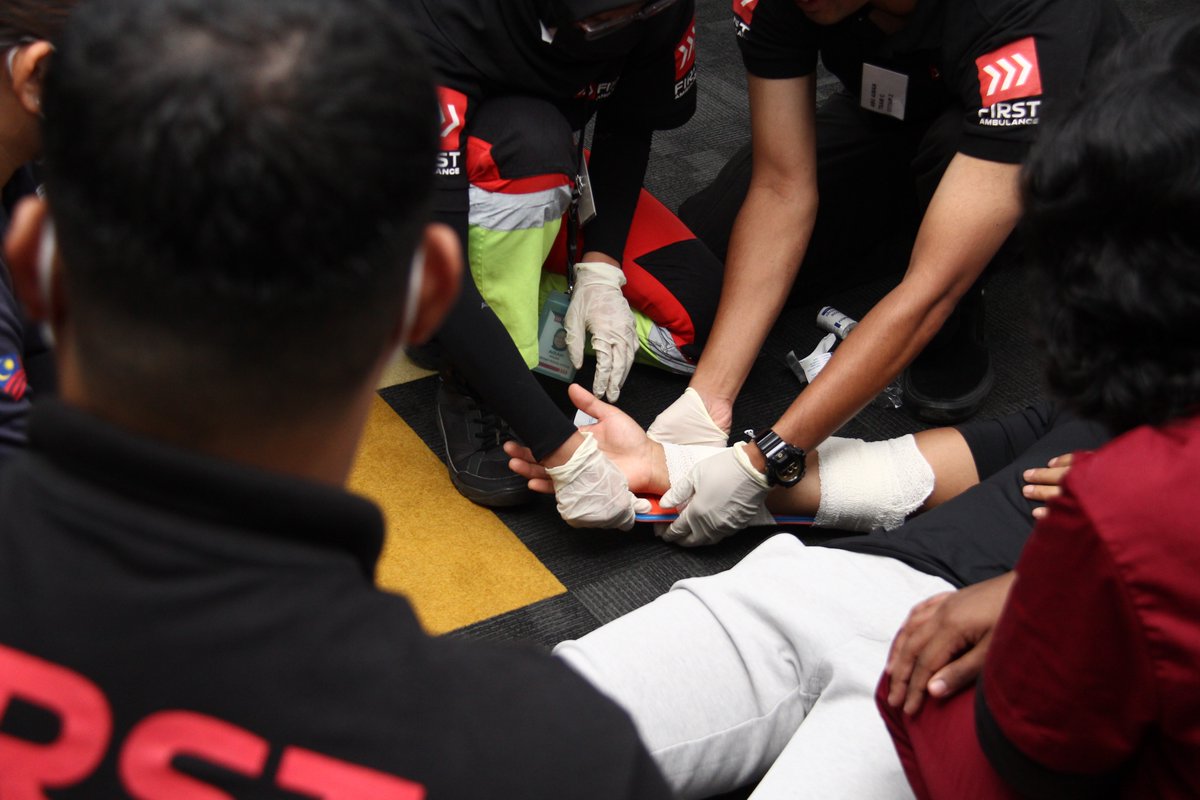 1acceleratesb's tweet photo. Ready to take your first aid skills to the next level? Our comprehensive training programs offer advanced techniques and real-world scenarios.
Find out more >> https://t.co/PAeBlfOrMr
#AdvancedFirstAid #SkillsUpgrade https://t.co/nqccU4FFiH