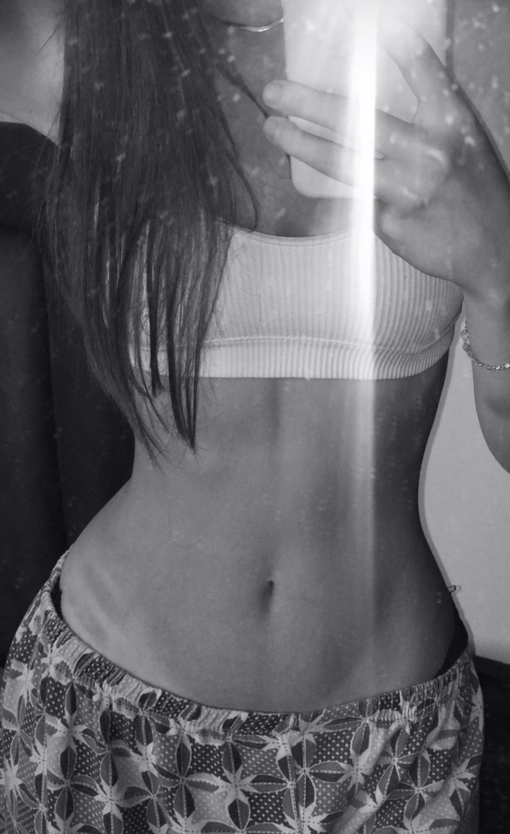 FindomAlexxxa's tweet photo. You know you want some of this hot, young body…. Too bad you’ll never get it! 😘
AVAILABLE FOR SESSIONS! 
BE CASHAPP READY! 💰

Findom femdom paypig highschool teen brat 18 goddess fetish kink smelly feet foot socks public humiliation kink blackmail ass tit body worship https://t.co/ImUUHXyZJP