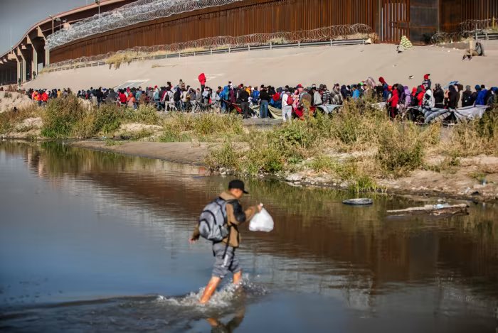 allenanalysis's tweet photo. In a troubling email sent by a Department of Public Safety trooper, new details have emerged regarding Gov. Greg Abbott's border security initiative in Texas. According to the trooper's account, officers have been specifically instructed to forcibly push small children and nursing infants back into the Rio Grande, a river separating Mexico and the United States. Additionally, they have been directed to withhold water from asylum seekers, even in extreme heat conditions.

The trooper's email, dated July 3, sheds light on previously unreported incidents witnessed in Eagle Pass, where Texas has implemented various measures such as stringing miles of razor wire and deploying buoy walls in the Rio Grande. These actions were undertaken as part of the state's efforts to fortify the border and deter unauthorized crossings.

The email highlights several distressing incidents witnessed by the trooper. In one instance, a pregnant woman was found caught in the razor wire, experiencing excruciating pain as she suffered a miscarriage. Another incident involved a four-year-old girl who fainted due to heat exhaustion after attempting to traverse the wire, only to be forcefully pushed back by Texas National Guard soldiers. Furthermore, a teenager fractured his leg while navigating the water around the wire and had to be carried by his father.

The trooper's email also reveals that Texas has strategically placed razor wire-wrapped barrels in certain sections of the river with high water levels and low visibility, effectively setting what they referred to as "traps." This dangerous setup has inadvertently compelled migrants to venture into deeper stretches of the river, thereby increasing the risk of drownings.

Expressing concern for the safety of migrants, the trooper called for significant policy changes. These recommendations include removing the hazardous barrels and revoking the directive to withhold water from those seeking asylum. The trooper's appeal underscores the urgency of adopting more humane measures to ensure the well-being and protection of individuals attempting to cross the border.