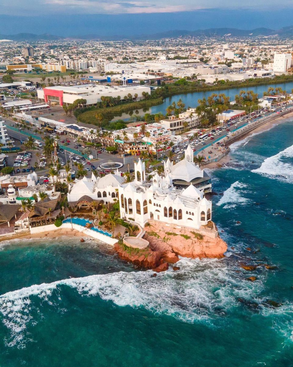 playamazatlan's tweet photo. ¿Sabías qué Mazatlán es uno de los destinos de playa más atractivos de la costa Mexicana del Pacifico? 
¿Ya nos haz visitado?  

#HotelPlayaMazatlan #Verano2023 #Vacaciones2023 #Mazatlán #TodoIncluido #PlanEuropeo #ViajaSeguro #SitioOficial #ReservaDirecto https://t.co/TRXotQ86wf