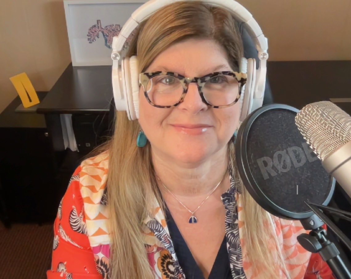 RoadmapToCF's tweet photo. Looking for some beautiful CF jewelry? The Bonnell Foundation has it! Our lung necklace is what I am wearing during a podcast taping. We have charms and earrings too! Link in bio! #CFjewelry #CF #bonnellfoundation https://t.co/8CRREZbwLk