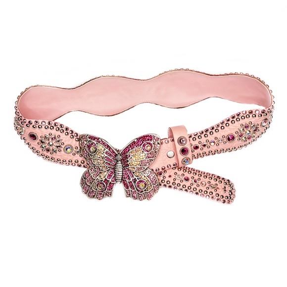 So good I had to share! Check out all the items I'm loving on <a href="/Poshmarkapp/">Poshmark</a> #poshmark #fashion #style #shopmycloset #cratebarrel #kippys: posh.mk/rNzBheaRrBb