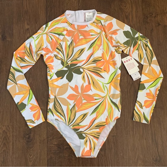 aheinold5's tweet photo. So good I had to share! Check out all the items I'm loving on @Poshmarkapp #poshmark #fashion #style #shopmycloset #roxy #vintage: https://t.co/krbHlDuxRT https://t.co/xXfz5a5Y6f