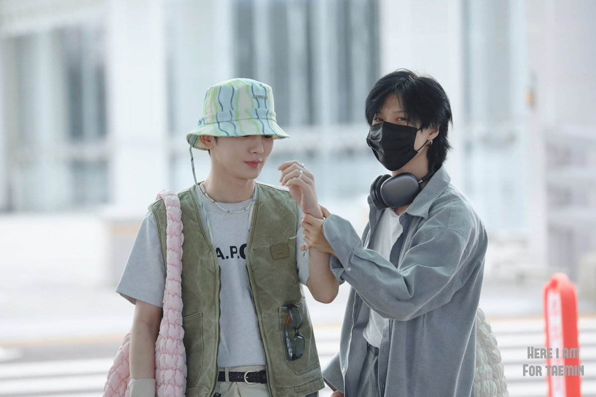 Here-iam tweet media