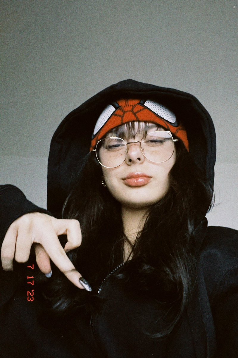 py moraes (@pyetrha01) on Twitter photo 