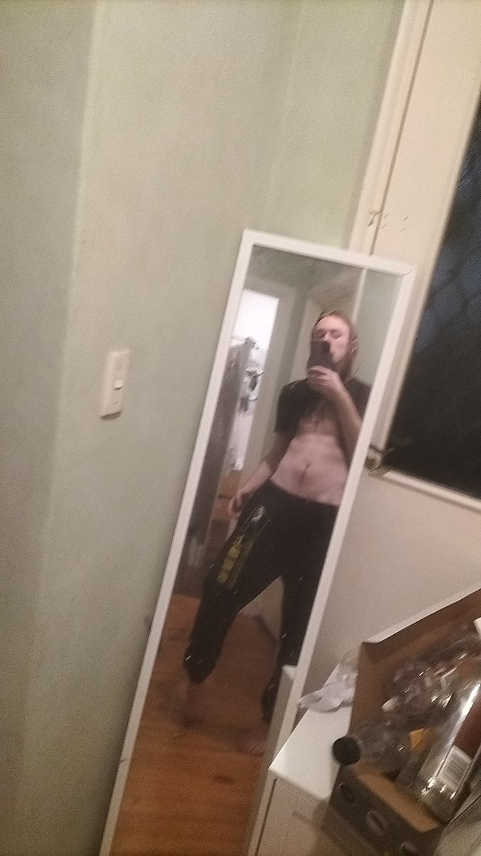 SapphireStaples's tweet photo. Muns back!
#nsfwtwt #nsfw_twt #nsfwacc #roleplayacc https://t.co/NIjyKEWUBa