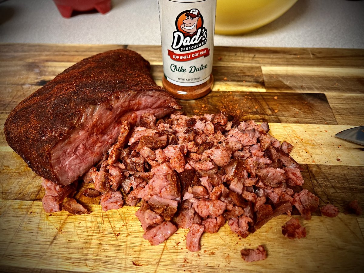 DadsSeasonings's tweet photo. One of the most enjoyable aspects of Dad's Seasonings is my customers! I meet cool people and get great cooking ideas! Please, post your pictures. These pictures are in my farmers market banner @barefootgrill @SmokinintheUSA https://t.co/chZz3FcM3T