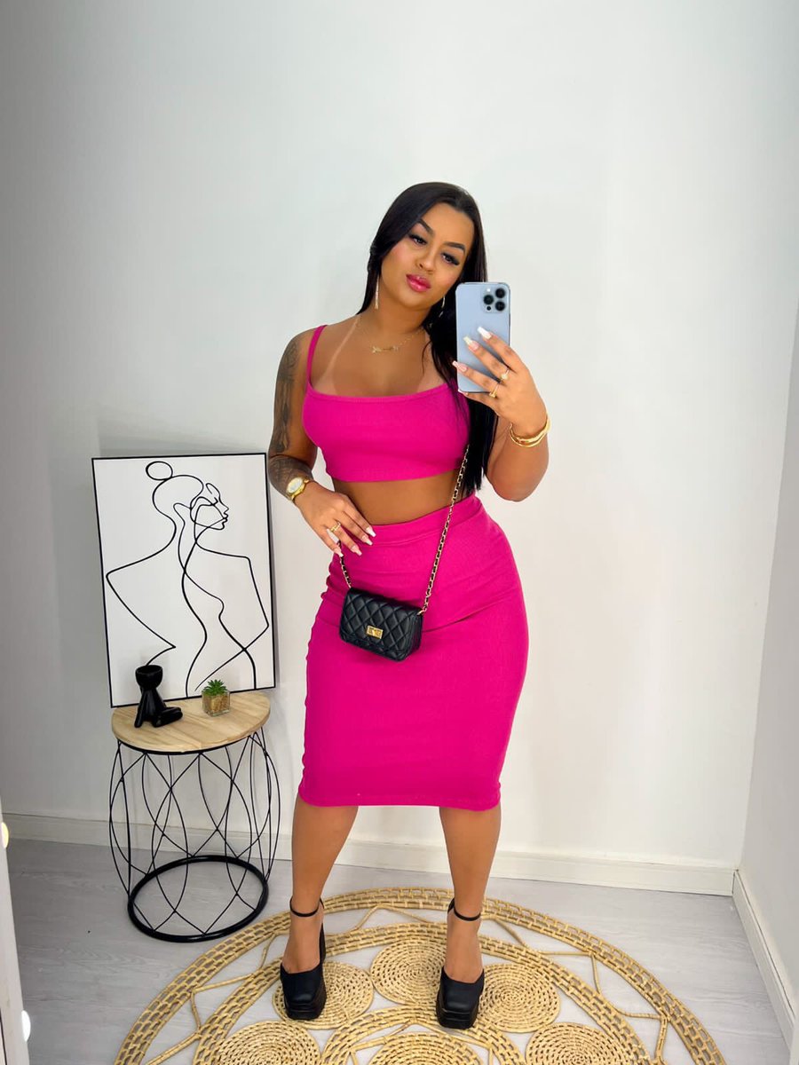 Clima de Barbie por aqui💖

Conjuntinho mid..