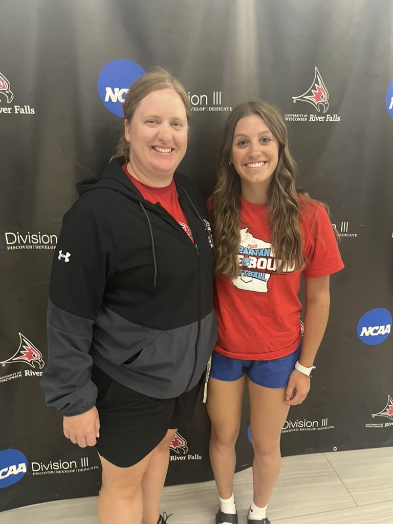 Thank you River Falls for a amazing visit today!! <a href="/dohlmana86/">Amber Dohlman</a> <a href="/UWRFSOFTBALL/">UWRF Falcon Softball</a> #gofalcons