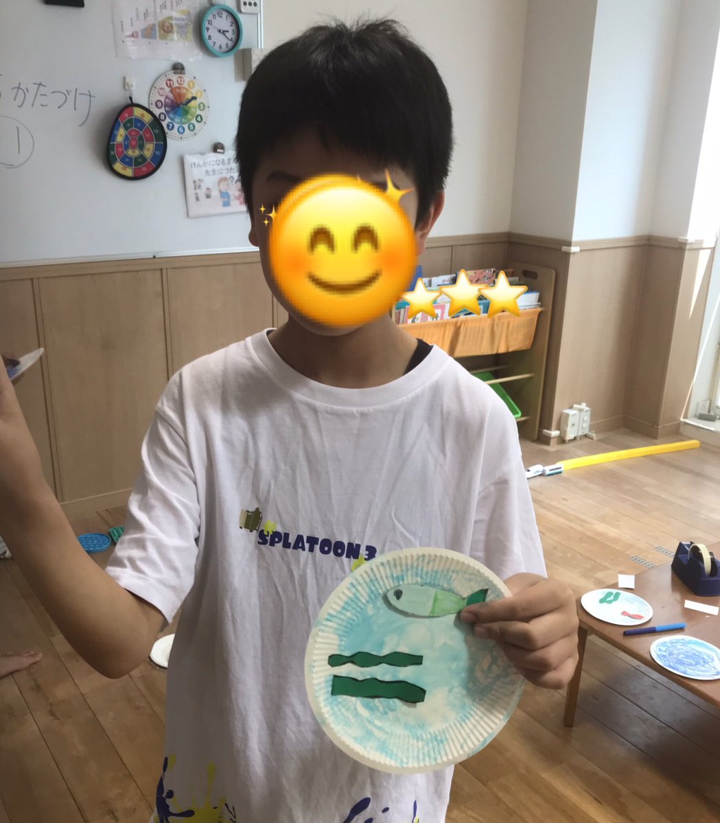 firstdream_21's tweet photo. 🌟浅草橋教室🌟
2023.7.17(月)
『紙皿水族館🐟🦞』
お魚を描いてハサミで切り、紙皿の上で泳がせました✨
楽しく作りながら、指先の微細運動に繋げました😀

▽ファーストシーンドリームの詳細はこちら！
https://t.co/694S4VXsDC

#放課後等デイサービス #室内活動 #紙皿水族館 https://t.co/KTeXu7jCwU