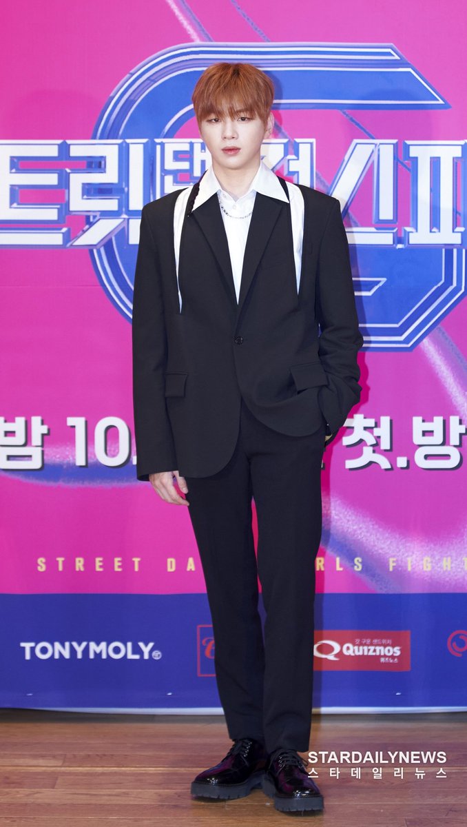 WSWF_UPDATES's tweet photo. CARD OPEN!

MC Kang Daniel is officially back this season!

He was also the MC for:
-STREET WOMAN FIGHTER SEASON 1
-STREET DANCE GIRLS FIGHTER
-BE THE SMF
-STREET MAN FIGHTER
before.

#스트릿우먼파이터2 #StreetWomanFighter2 #스우파2 #SWF2 #강다니엘 #KANGDANIEL https://t.co/ZNSZVhFtgE