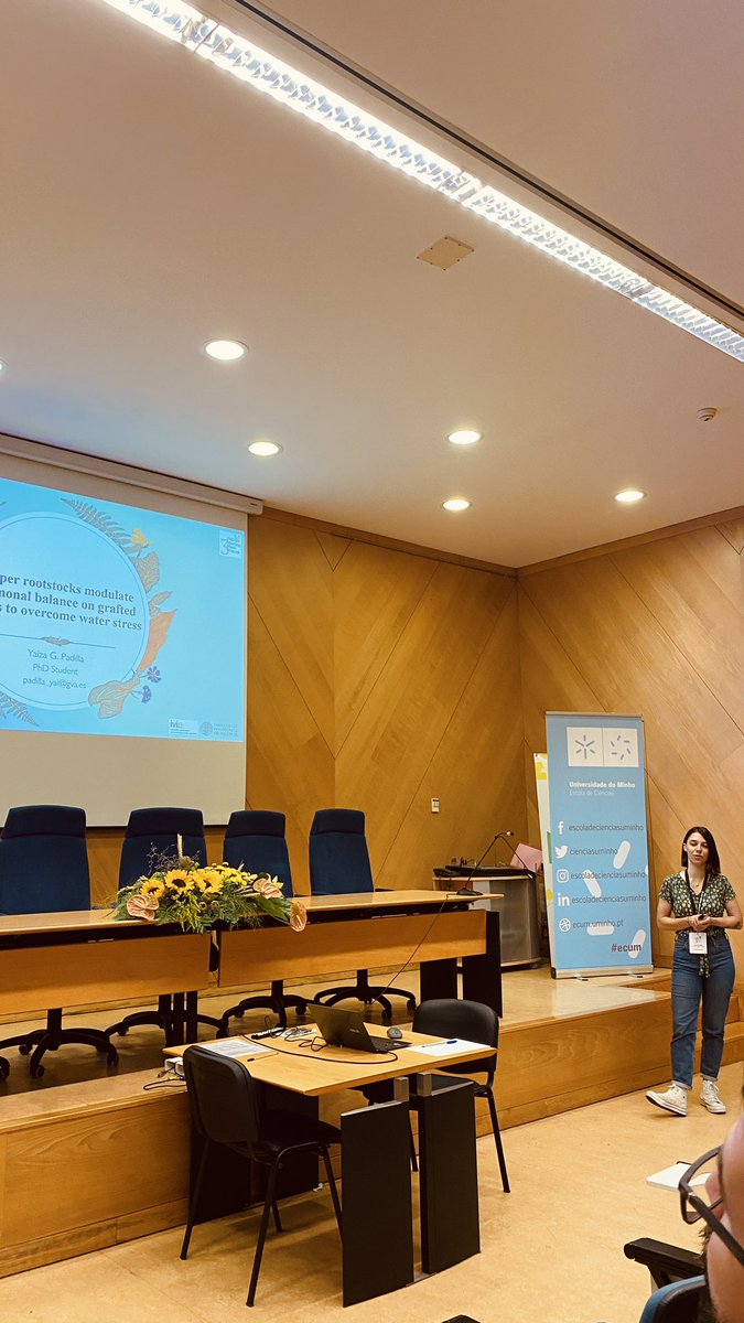 NewsSEBP's tweet photo. El congresó arrancó el domingo 9 con la reunión satélite 3rd PhD Meeting (@3PMS) organizado por estudiantes de ambas sociedades portuguesa y española. En esta breve pero intensa reunión pudimos comprobar el elevado nivel de los jóvenes investigadores que se inician en este mundo. https://t.co/yvdBIR2Jbu