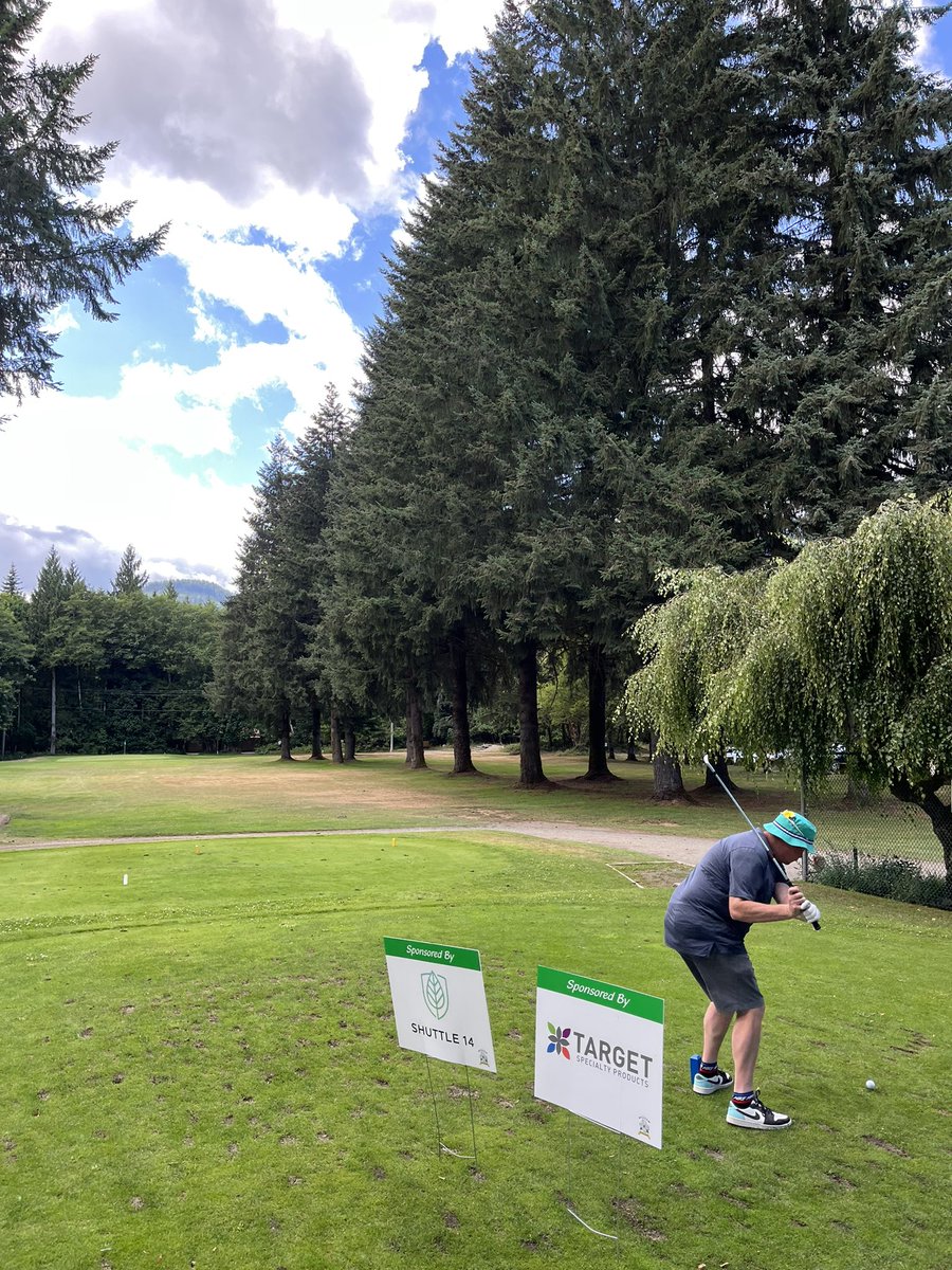 VIGSATurf's tweet photo. Thanks to everyone for coming out to attend the 7th annual Dave Creamer fundraiser tournament at @march_meadows A great time was had by all! #VIGSA
Big thanks to our sponsors @TargetSpecProd @Shuttle14Canada and Butler Aggregates https://t.co/swq2HZtUKl