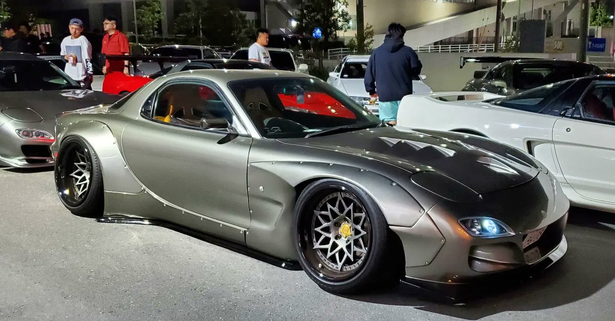 jdmglobalWH's tweet photo. Tokyo Underground secret meet: The RX7s
#tokyounderground #wangan #mazda #RX7 #fd3s #13b #rotary #mazdaspeed #panspeed #reamemiya #scootsports #brap #fdrx7 #veilside #fastandfurious #tokyodrift #jdmlife #jdmdaily #jdmstyle #jdm #jdmnation #stance #fitment #hellaflush #slammed https://t.co/8M4xoOcM1Q