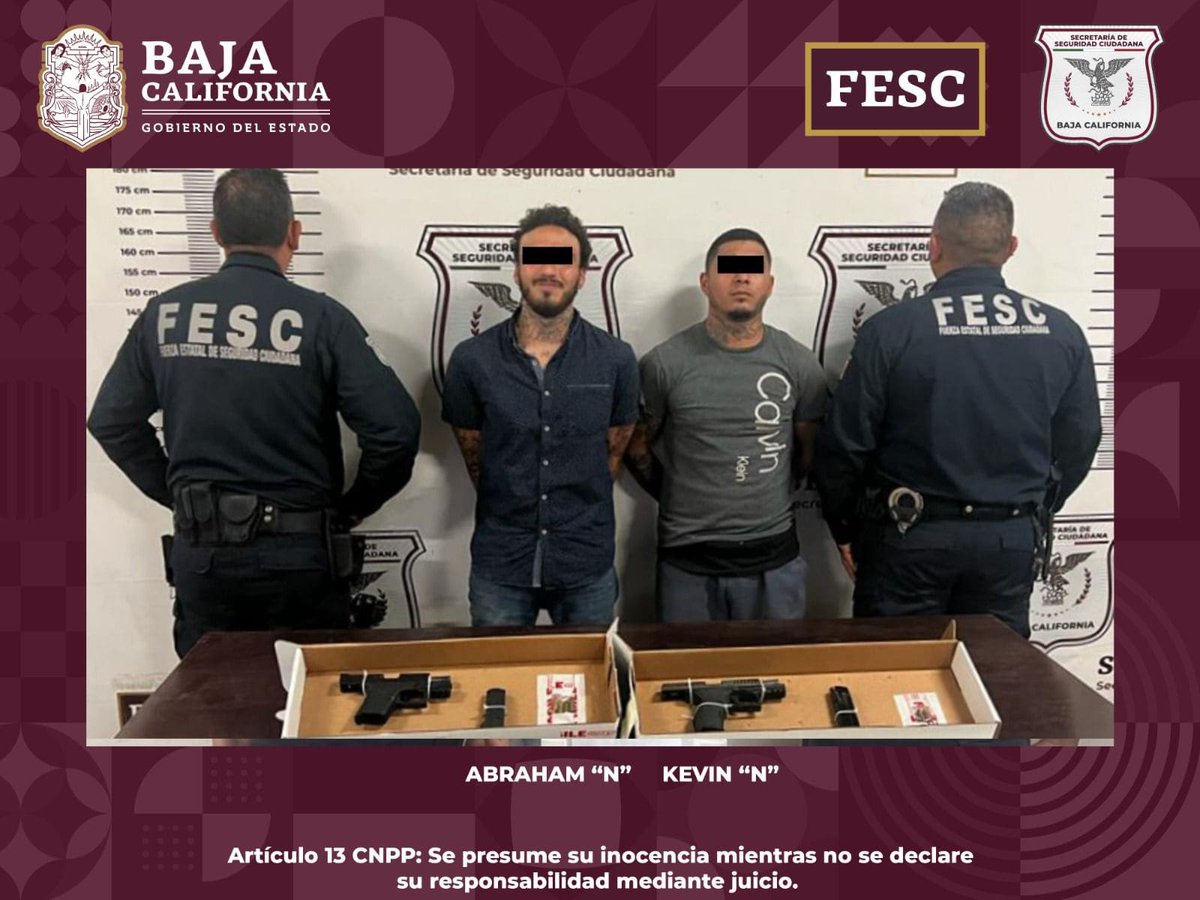 BCInformativa's tweet photo. TIJUANA.- Tras protagonizar una persecución policiaca por varias calles de la ciudad de Tijuana, dos hombres de 27 y 25 años de edad fueron capturados por agentes de la Fuerza Estatal de Seguridad Ciudadana (FESC); #BajaCaliforniaInformativa #C4

https://t.co/ho6iCwdtBF https://t.co/9j8k32z5L5