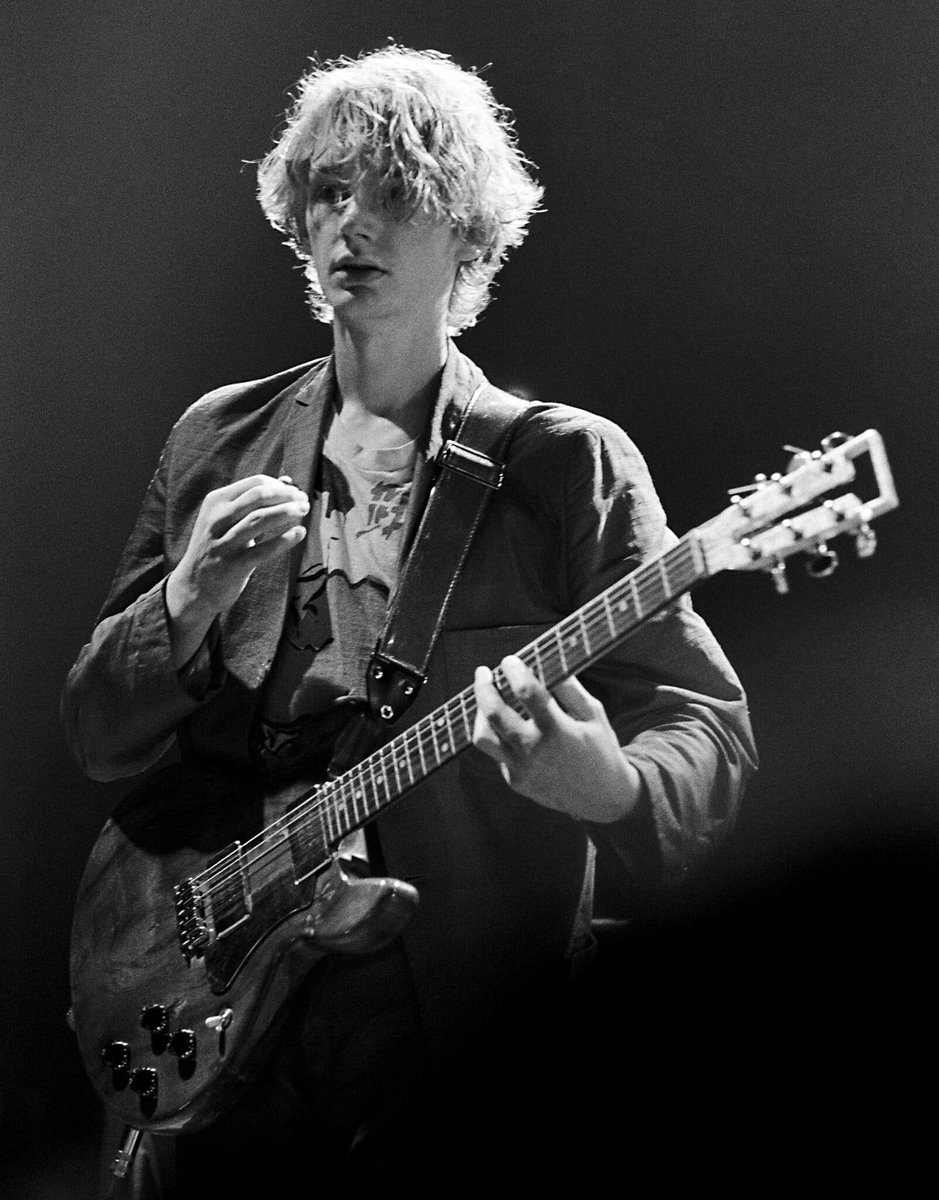 In memory of Julian Keith Levene, English musician, guitarist and founding member of The Clash and Public Image Ltd (PiL), born on this day in 1957, Muswell Hill, London, England

📸 Tom Hill

#punk #punks #punkrock #postpunk #theclash #Pil #keithlevene #history #punkhistory