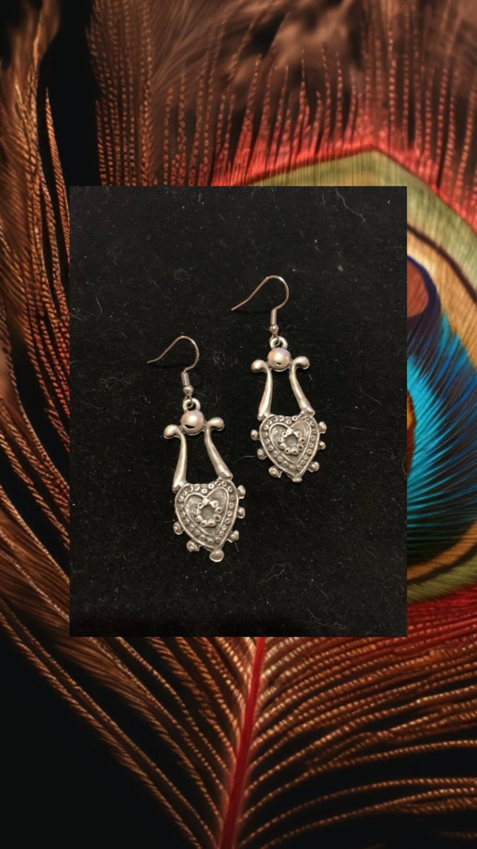Earrings #earrings #tribal #etsy #heartearrings etsy.com/listing/140576…