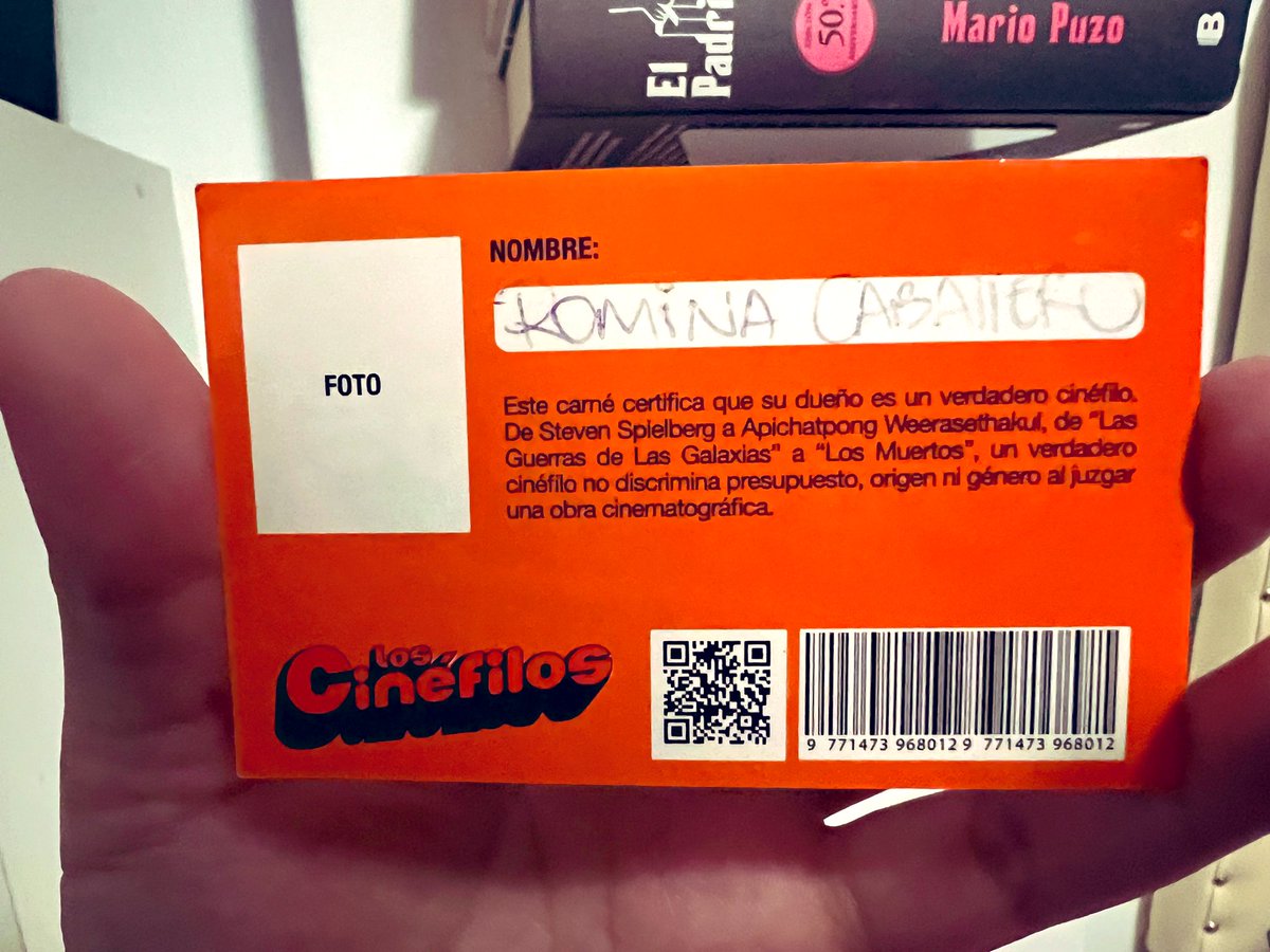 Paso por acá, solo para dejar constancia de esto. 
<a href="/LosCinefilosSrz/">Los Cinéfilos</a> 
<a href="/elguilledice/">Guille Castañeda</a>
