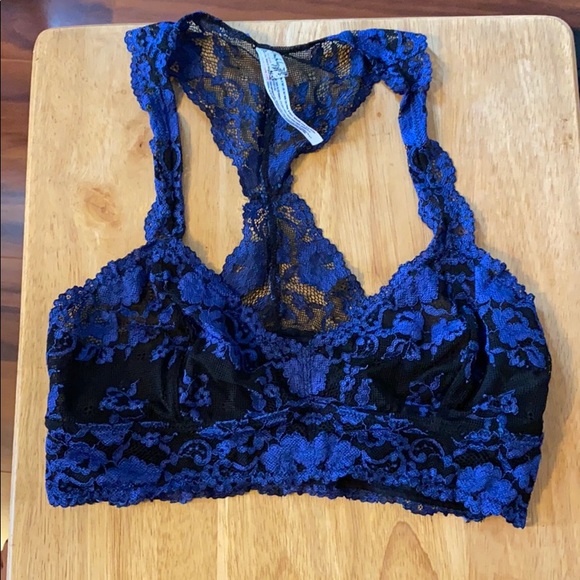 debbiesudduth1's tweet photo. So good I had to share! Check out all the items I'm loving on @Poshmarkapp from @FinePn #poshmark #fashion #style #shopmycloset #hugoboss #freepeople: https://t.co/N9ZZEa9LfW https://t.co/JGsED4yjn7