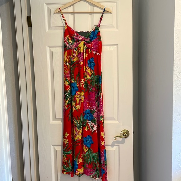 chic2posh's tweet photo. So good I had to share! Check out all the items I'm loving on @Poshmarkapp #poshmark #fashion #style #shopmycloset #anewday #freepeople #showmeyourmumu: https://t.co/AR5zr7M0t0 https://t.co/nZAoFz7jMi