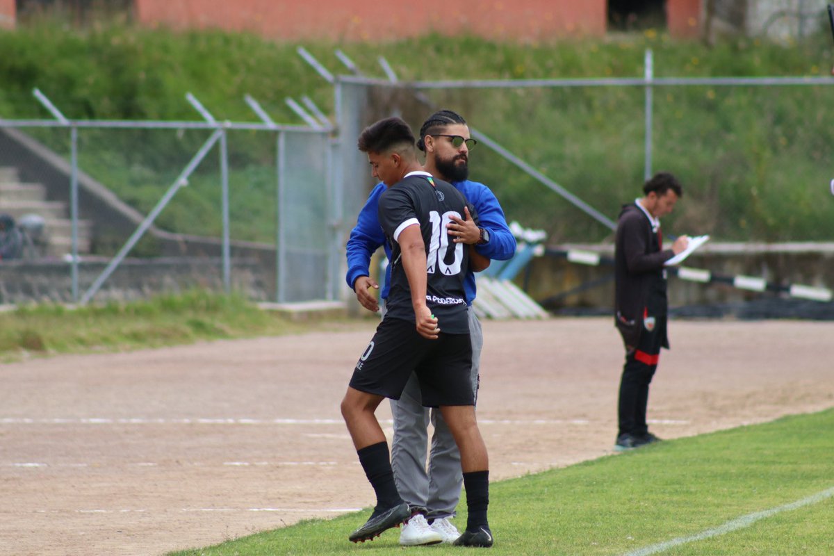 CarrancoMao's tweet photo. #rumboaprimera etapa provincial! 🔥🇲🇱 #elpoderoso04 @dunamis0422 4 - 0 @montufarfcec #ascensoecuador https://t.co/z1YUA21quq