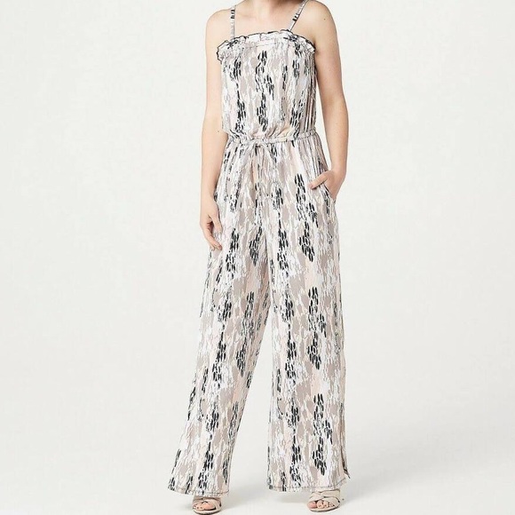 LenzeRex's tweet image. So good I had to share! Check out all the items I'm loving on @Poshmarkapp #poshmark #fashion #style #shopmycloset #dujour #rockrevival: posh.mk/yl0t46xuwBb