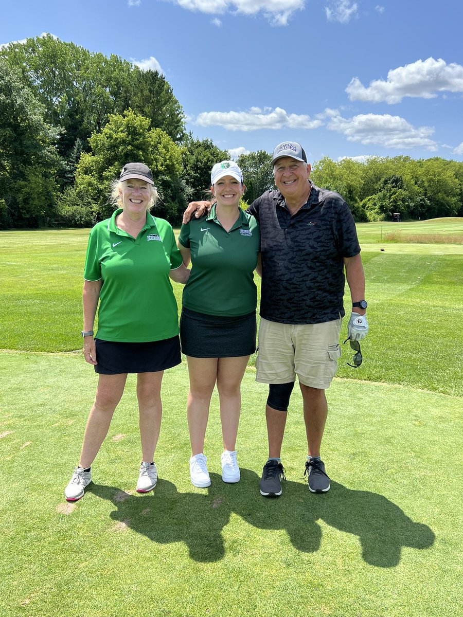 BareaLeigh's tweet photo. Thankful Mom and Dad joined for the 5th Ranger Impact Open!
An absolute blast talking @RangerAthletics and @ParksideVB on this beautiful day with our biggest community supporters
Oh and we gained a #FutureRanger for our 2024 class ππ₯ https://t.co/VsVvL8r02S