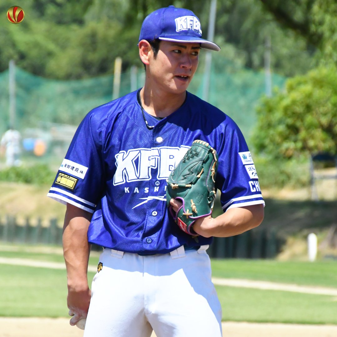victoria_league's tweet image. 【#今週のローリングス】球場で見つけた「大会オフィシャルパートナー・ #ローリングス（@Rawlings_japan）」愛用プレイヤーをピックアップ！！
今週は、今季初参戦の注目チーム #KFBC の皆さん！

#草野球大会Victoria　#victorialeague　#victoria_league　#Rawlings　#草野球　#軟式野球