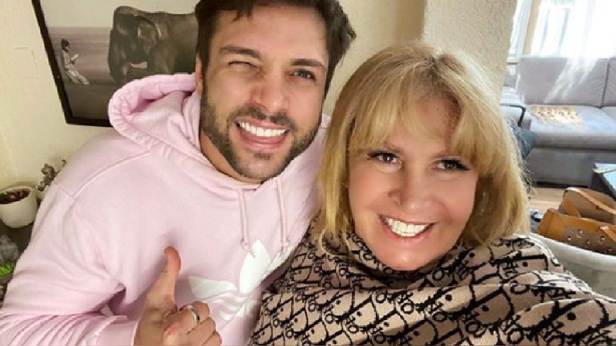 greessla's tweet photo. Gracias Magda, por darle la oportunidad a Nicola de venir a trabajar a México. ❤️‍🩹

 #LaCasaDeLosFamososMx https://t.co/7NxZZhx7aQ