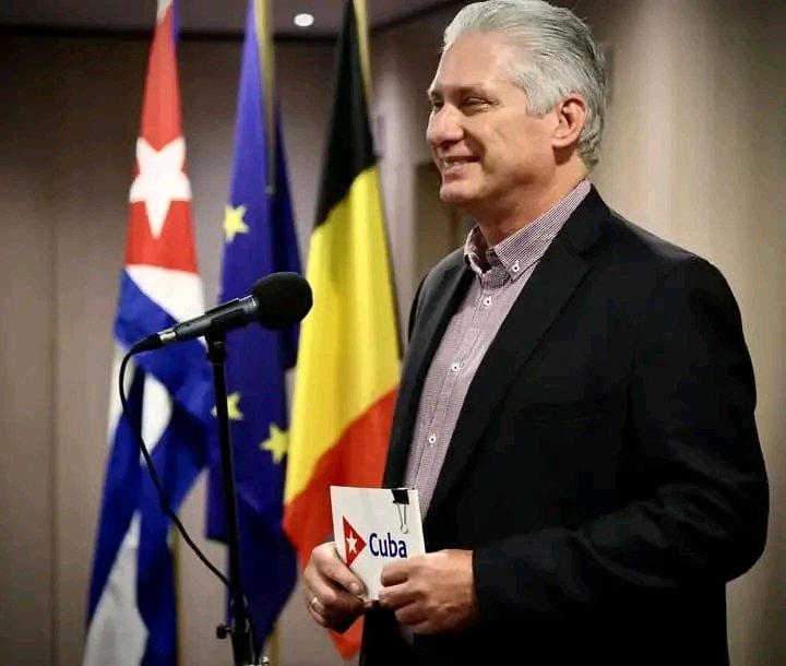 "La solidaridad solo reconoce necesidades y demandas humanas y coloca a quienes la dan y la reciben en el escalón más alto de nuestra especie" <a href="/BYuniaky/">Yuniasky Crespo Baquero.</a> #CumbreDeLosPueblos2023 
#CumbreCelacUE 
#DeZurdaTeam