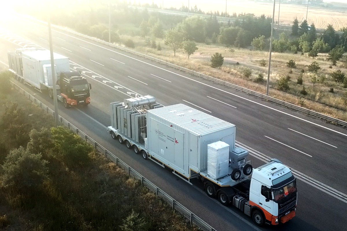EfeLogistics's tweet photo. Ankara / Irak
Mobil Trafo Lojistik Çalışmamız. 
Our #mobiletransformer #logistics work from Ankara to Iraq.
https://t.co/QHEF3QFOl8  #ankara #ıraq https://t.co/9anGYCn0C0
