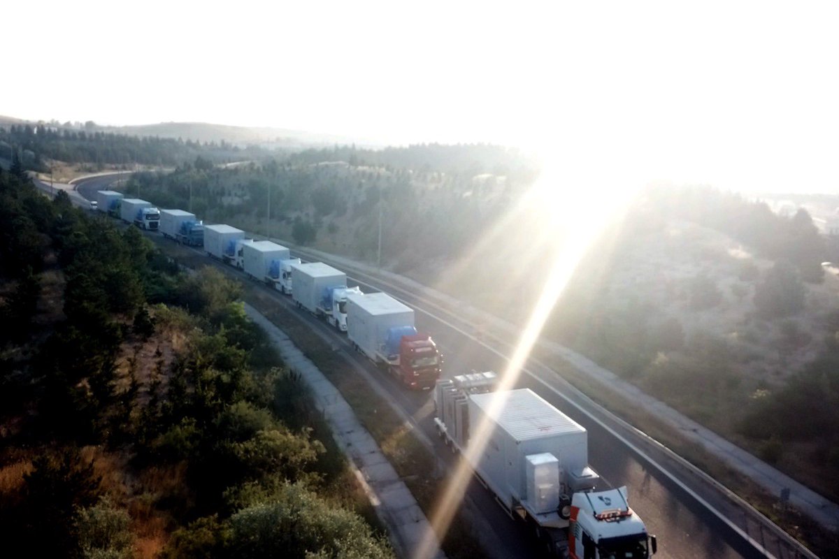EfeLogistics's tweet photo. Ankara / Irak
Mobil Trafo Lojistik Çalışmamız. 
Our #mobiletransformer #logistics work from Ankara to Iraq.
https://t.co/QHEF3QFOl8  #ankara #ıraq https://t.co/9anGYCn0C0