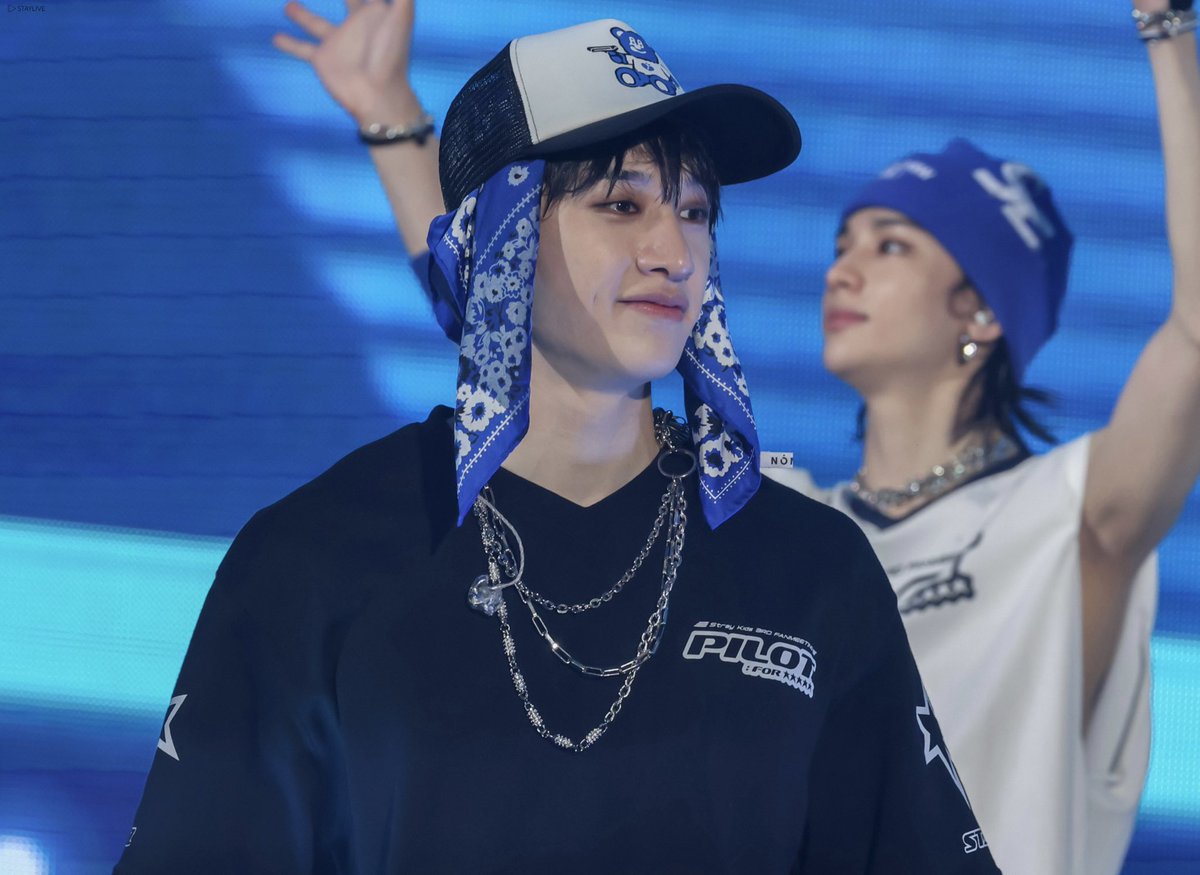 staylive0325's tweet photo. 230701
스키즈 팬미팅 HD 

#방찬 #bangchan #스트레이키즈 #스키즈 #straykids #SKZ_3RD_FANMEETING https://t.co/6V2MWcIXnH